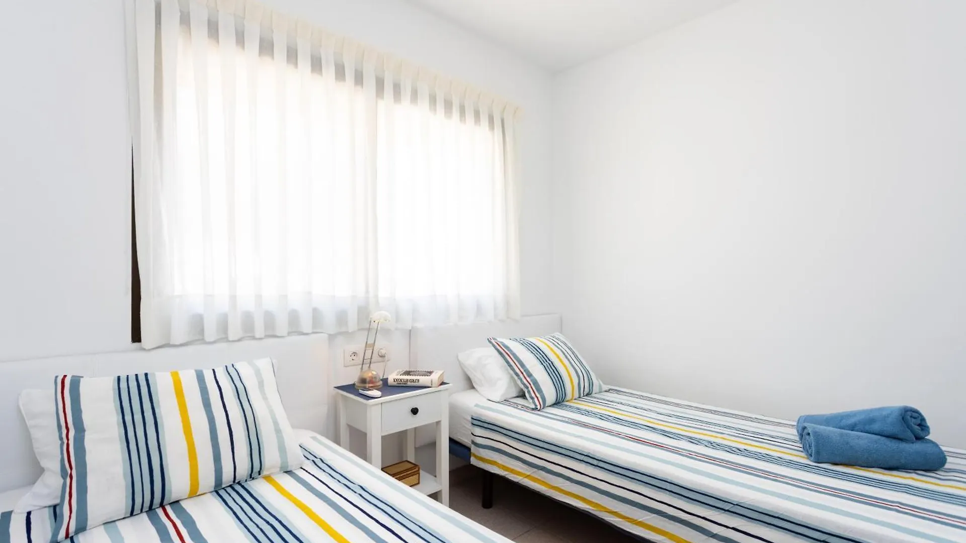 Apartment Frontline Playa Las Vistas With Pool, Parking, Sea Los Cristianos