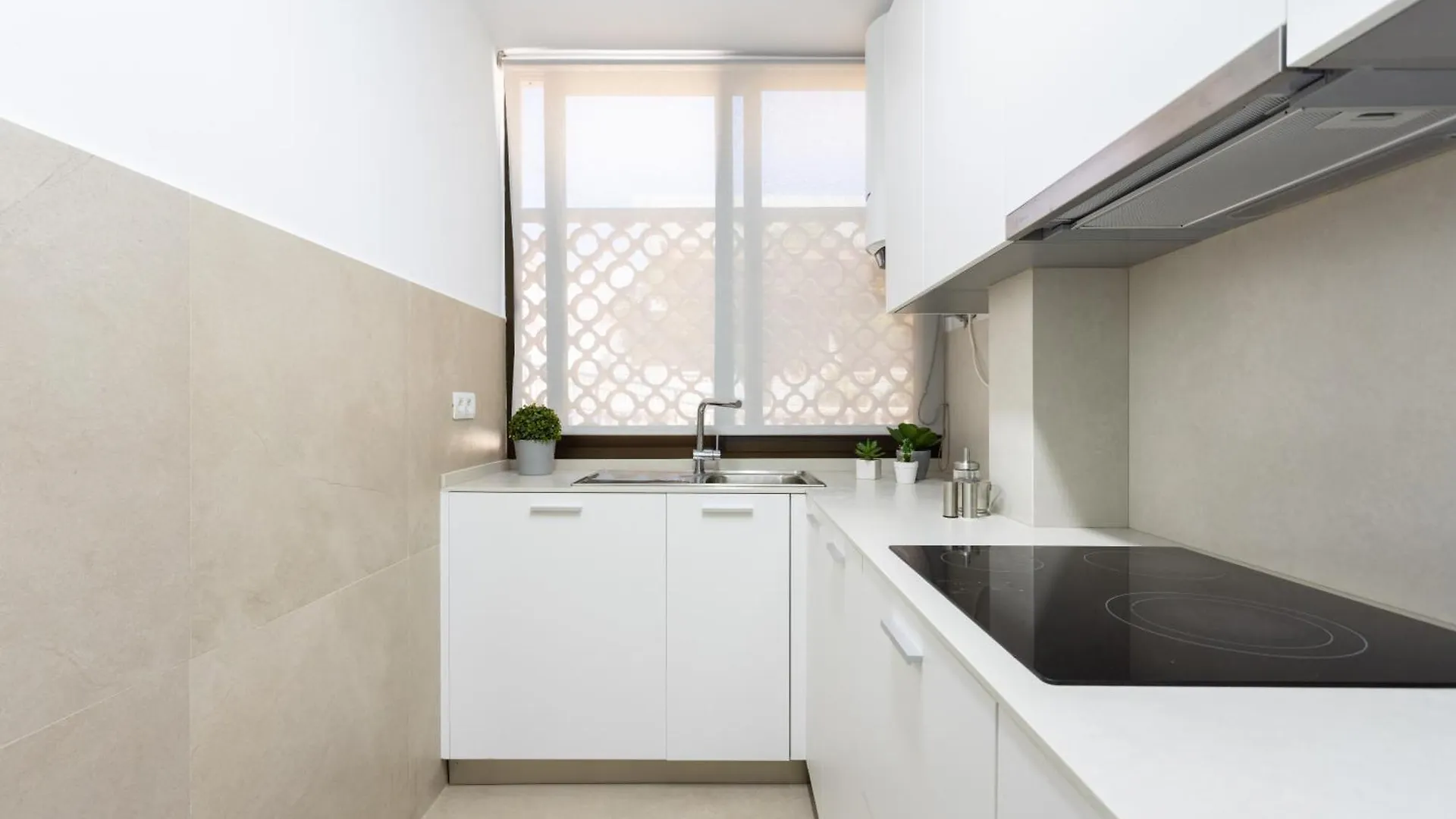 Apartment Frontline Playa Las Vistas With Pool, Parking, Sea Los Cristianos