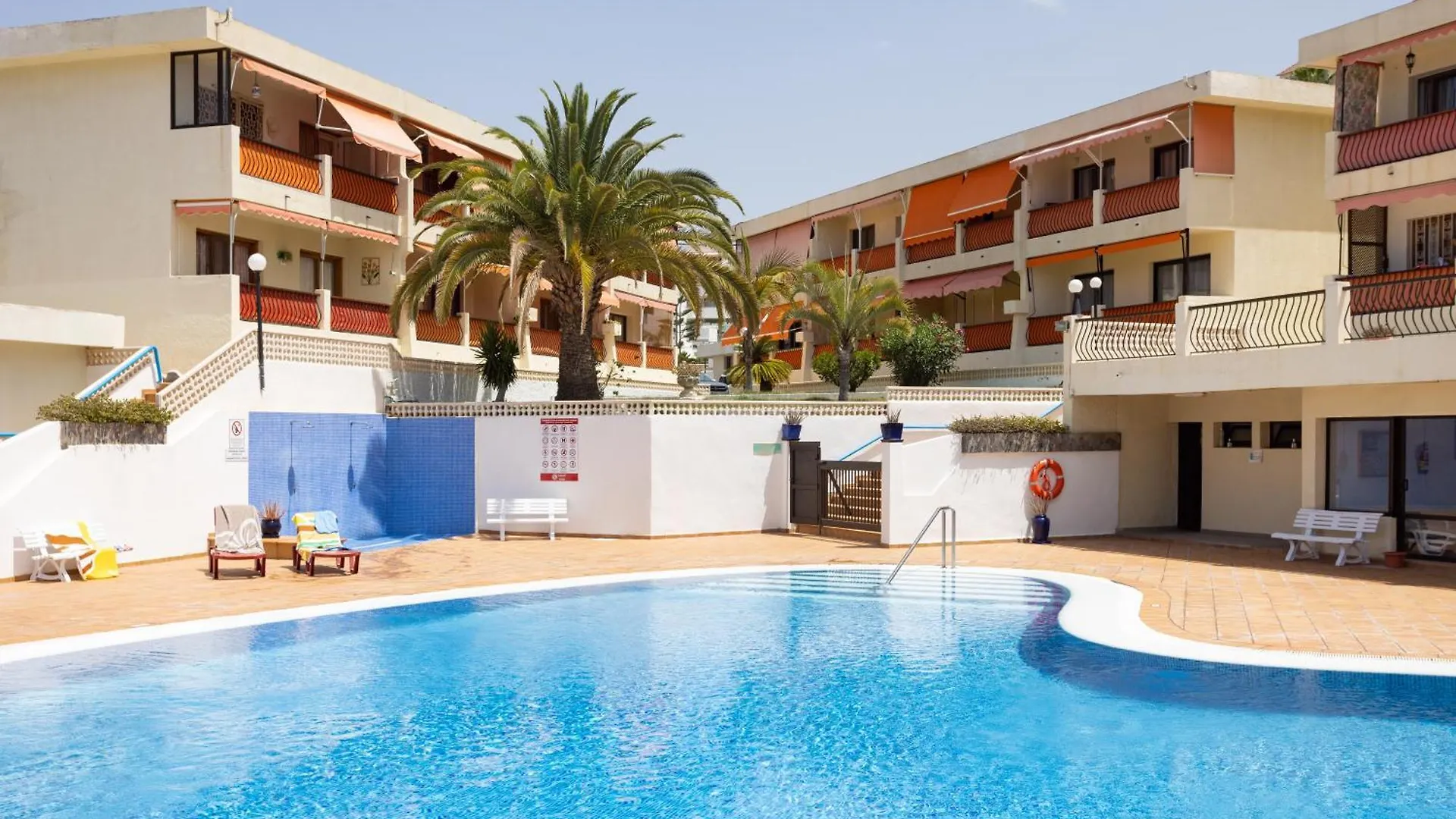 Frontline Playa Las Vistas With Pool, Parking, Sea Los Cristianos  Apartment