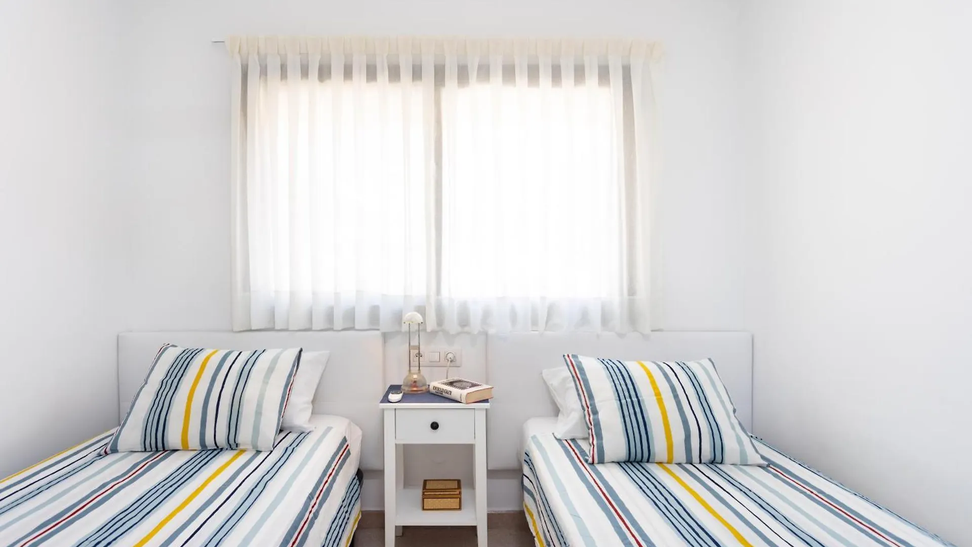 Frontline Playa Las Vistas With Pool, Parking, Sea Los Cristianos  Apartment
