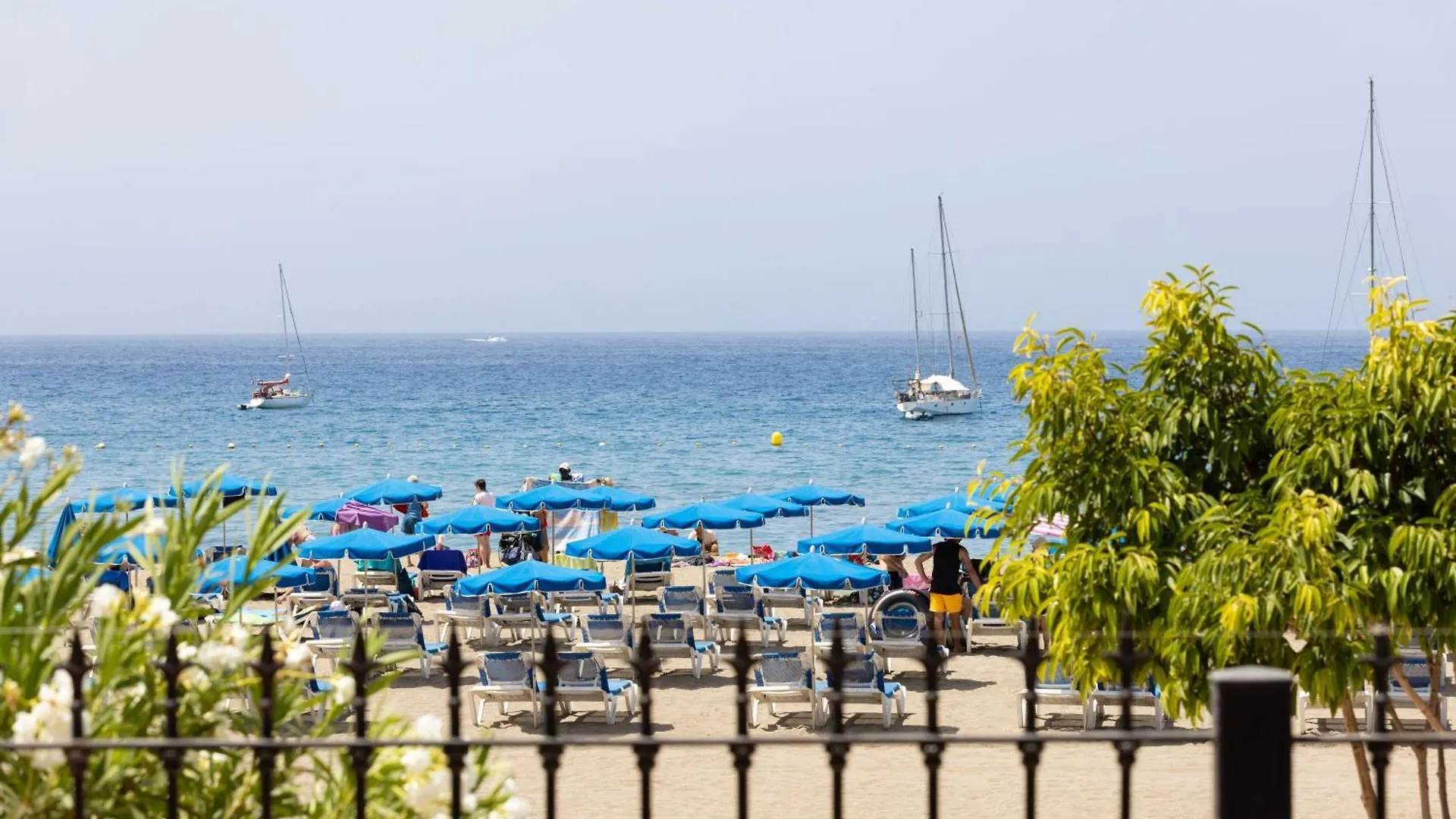 Apartment Frontline Playa Las Vistas With Pool, Parking, Sea Los Cristianos