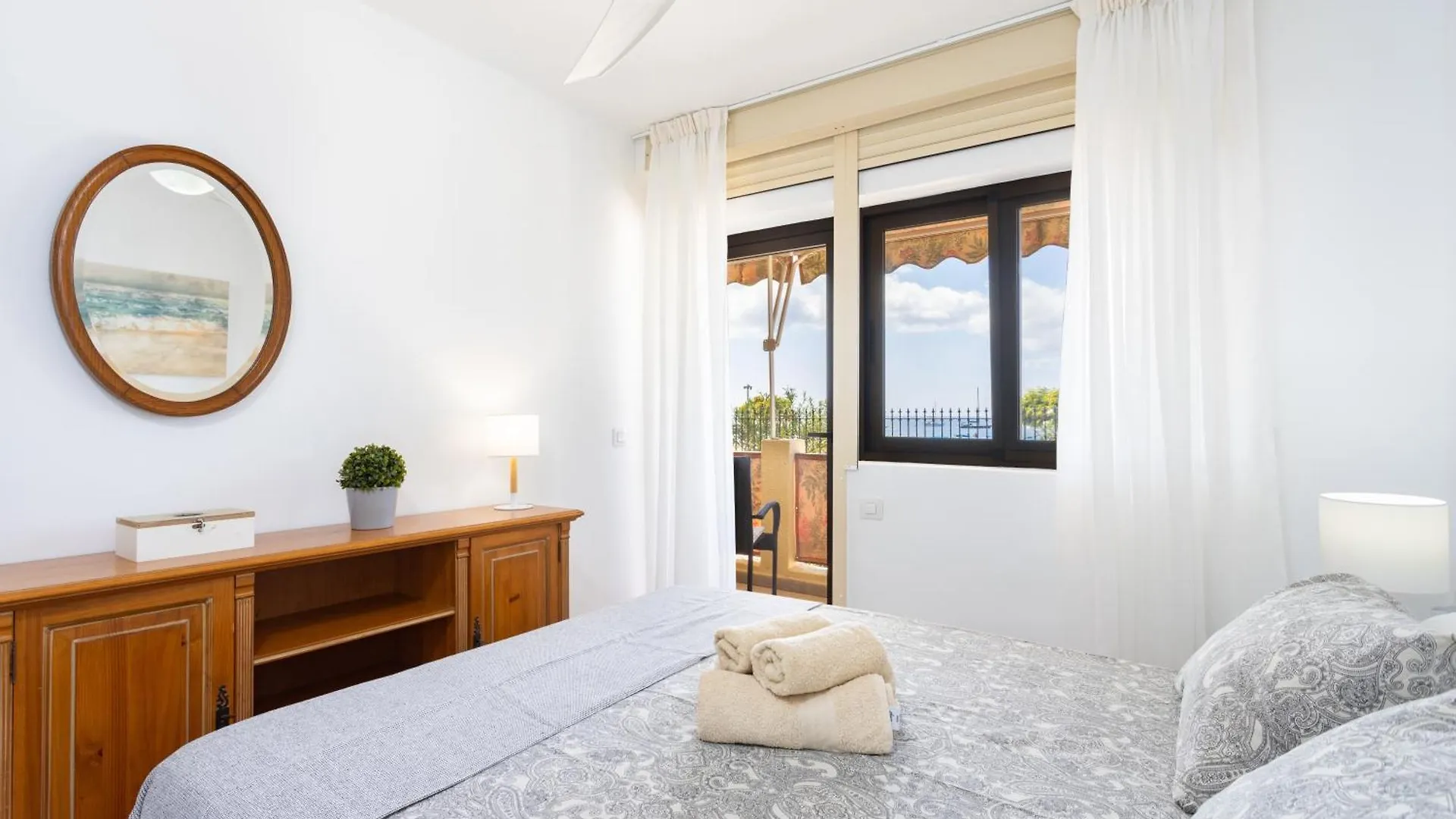 Frontline Playa Las Vistas With Pool, Parking, Sea Los Cristianos  Apartment Los Cristianos (Tenerife)
